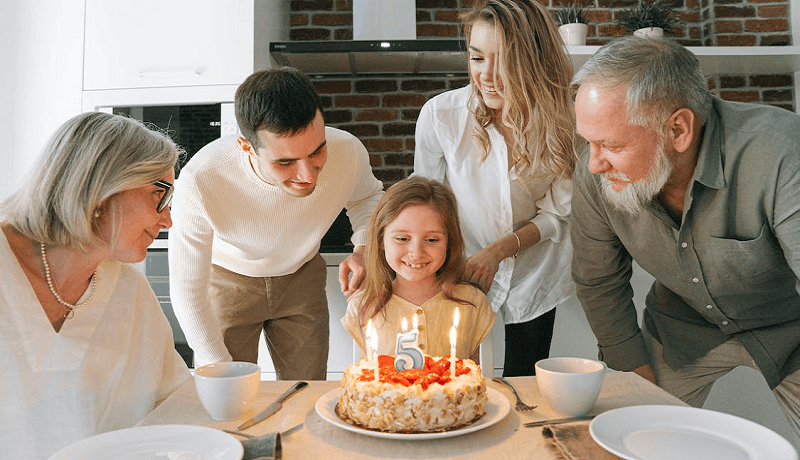 Textes et messages d'anniversaire pour un petit fils ou une petite fille